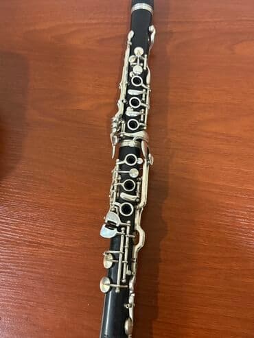klarnet satilir: Klarinet – B -klems firmasi teze kimidi cattagi yoxdu agac materialdi — 1