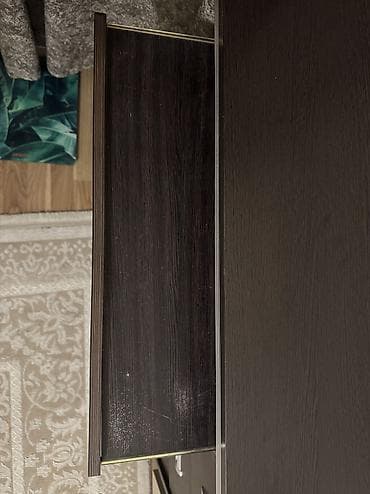 dolablar ikinci el: Kompyuter/iş masası – tünd qəhvəyi rəng - Geniş iş səthi, kabel üçün — 6