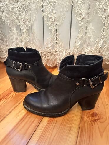 qiz ucun botlar: Ölçü: 38, rəng - Qara, İşlənmiş — 2