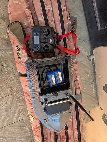 Balıqçılıq üçün radioupravlyeniəli yem daşıyan qayıq (bait boat) dəsti lalafo.az -da Balıqçılıq üçün radioupravlyeniəli yem daşıyan qayıq (bait boat) dəsti