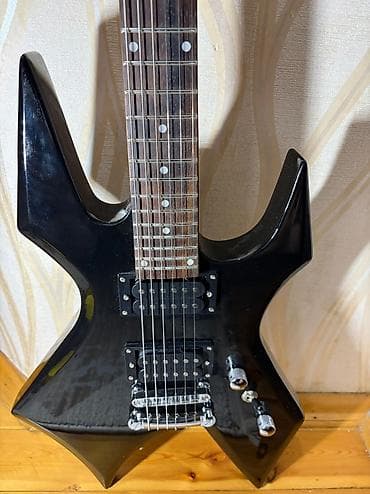 harley benton gitara: Harley Benton WL-20 Warlock Sifariş üçün whatsappdan yazın 099 843 — 3
