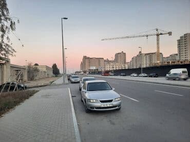 1 otaqlı kohnə tikili: Bakı, 1 otaqlı, Köhnə tikili, m. Neftçilər, 18 kv. m — 3