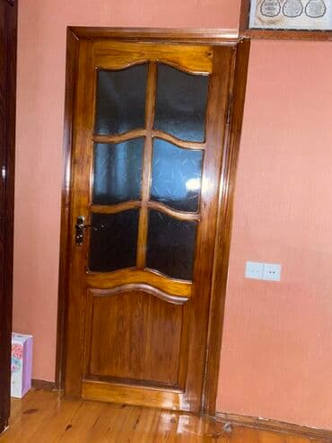 otaq qapllar: Qonaq otağı üçün İşlənmiş Otaq qapısı Zamok ilə, Ünvandan götürmə — 2