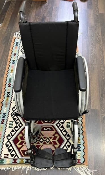 Ottobock əlil arabası - Brend/model: Ottobock (arxa söykənəcəkdə