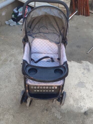 Klassik gəzinti arabası