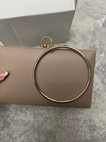 faizle pul verilir: Yeni. 
20azn — 2