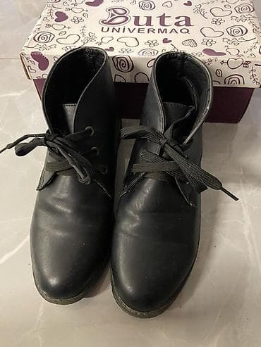 Qara rəngli qadın üçün bağlamalı ayaqqabı 36-37 olcu - Klassik
