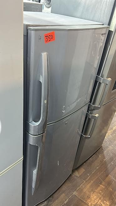 2 qapılı Toshiba Soyuducu Satılır, rəng - Boz, Təkərli