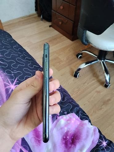 Elektronika: IPhone 11 Pro, 64 GB, Matte Midnight Green, Simsiz şarj, Face ID — 3