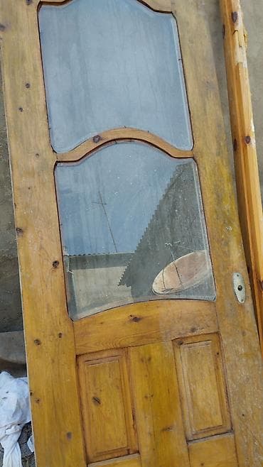 gencede qapi: Şüşəli taxta qapılar - Material: təbii ağac (şam ağacı teksturası — 2