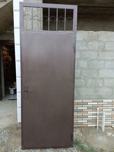 padval qapısı: Dəmir giriş qapısı - Material: qalın metal təbəqədən hazırlanmış — 2