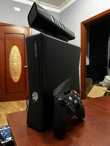 Xbox 360 & Xbox: Xbox Slim Oyun Konsolu ideal vəziyyətdədir. Heç bir problemi yoxdur — 1