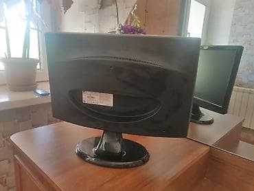 taipsi adapter: LG Flatron W1943SV 18.5" LCD monitor - Ekran: 18.5 düym, geniş format — 3