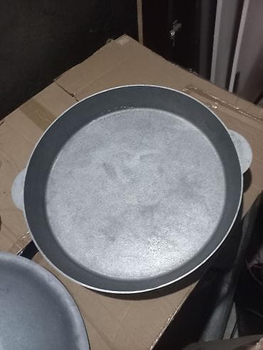 Döküm sac tava – qapaqlı boyuk meclis ucun - Material: qalın divarlı