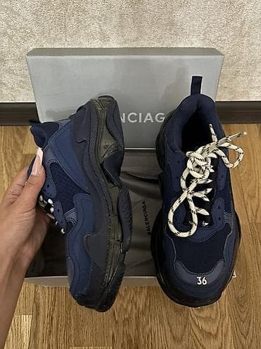 krosovka: Balenciaga, Ölçü: 36, rəng - Göy, İşlənmiş — 2