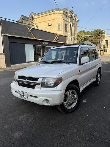 Mitsubishi Pajero: 1.8 l | 2001 il 238973 km Ofrouder/SUV