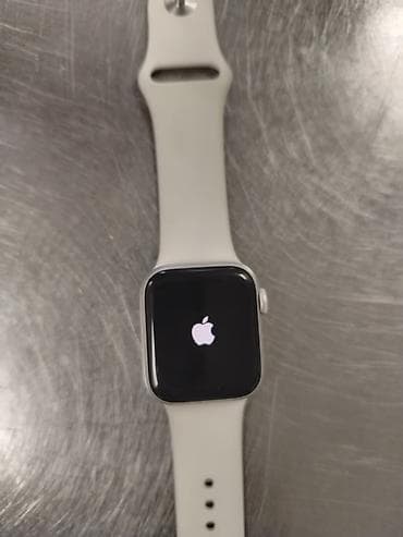 Smart saatlar: Apple Watch SE (40mm) — GPS, Alüminium gövdə, Ion‑X şüşə, WR 50 meters — 5