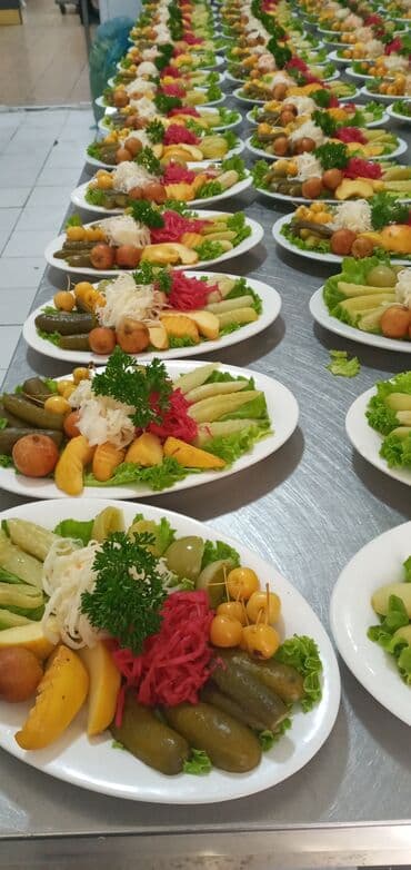 salatçı: Salatçı, 61 il, 6 ildən artıq təcrübə — 2