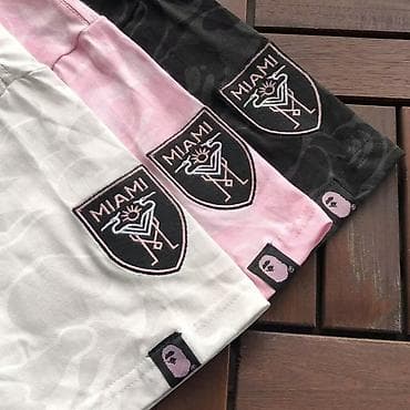 BAPE x Miami temalı unisex t‑shirt kolleksiyası - Dizayn: Ön hissədə — 5