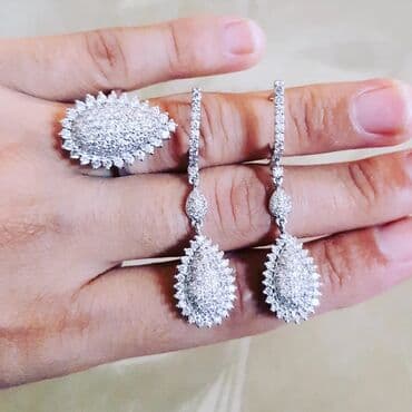 1 qram qızılın qiyməti 2024 750: Dəstə daxildir: Üzük, Sırğa, Bilərzik, Ağ qızıl, 750 Əyar, 1511 g — 4