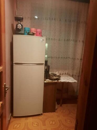 məhəmmədi kirayə: Əcəmi metrosunun 5 mertebeli binanın 3-ci mərtəbəsində yerləşən ümumi — 8