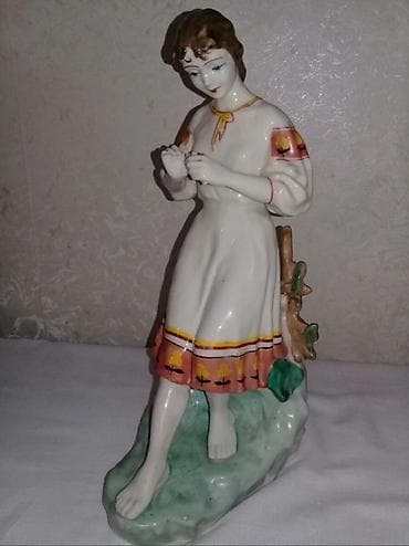 Heykəlciklər: Farfor heykəlcik — 2