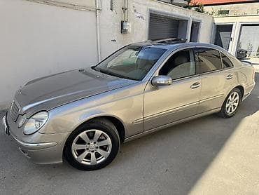 mersedes acari: Mercedes-Benz E-Class: 3.2 l | 2004 il Sedan — 3