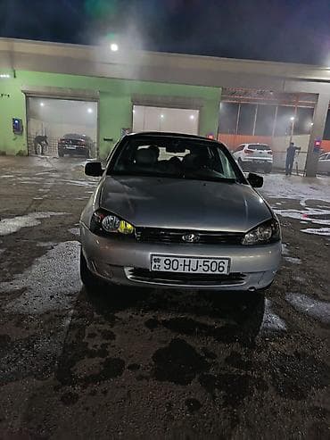 vaz 2017: LADA Kalina Universal (station wagon), gümüşü rəng. - Kuzov: 5 qapı — 5