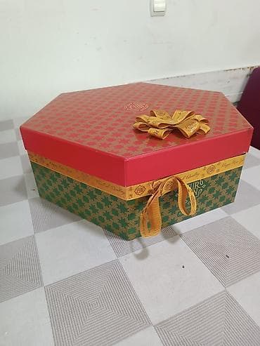 kremli tort: Hədiyyə qutusu, rəng - Qırmızı — 2