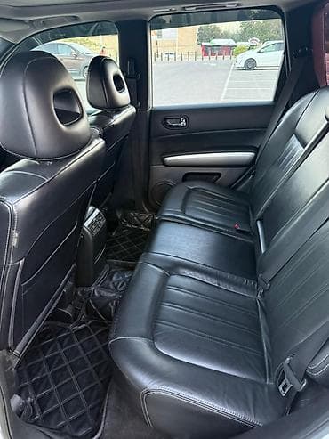 Nissan X-Trail: 2.5 l | 2011 il Krossover — 4
