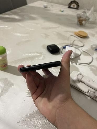 iphone xr yığılma: IPhone Xr, 64 GB, Qara, Face ID — 3