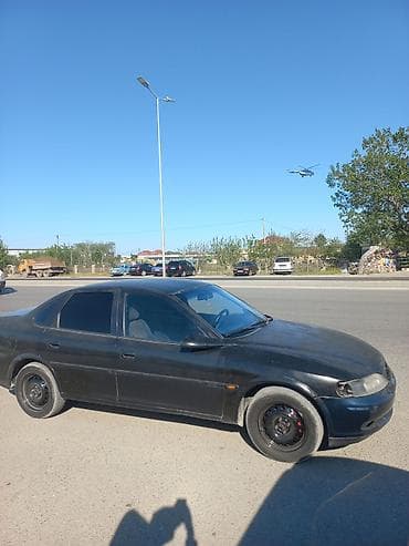 qosqu satisi: Opel sedan – avtomatik transmissiyalı, qaz-benzinlə işləyən versiya — 6