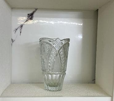 Vazalar: Bir vaza, Bogem şüşəsi — 1