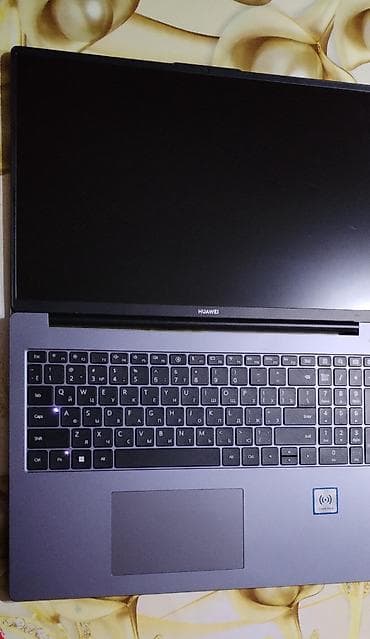 планшет huawei: Huawei noutbuk - Model xətti: Huawei MateBook seriyası (şassi metalik — 3