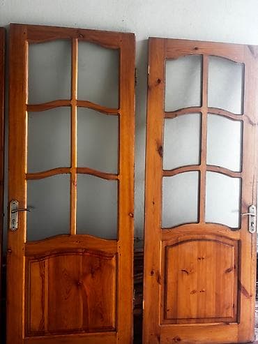 taxta qapi: Qapi 3 denedir cercivelirde var Uzunlugi 2 15 Eni 82 Baki bine — 4