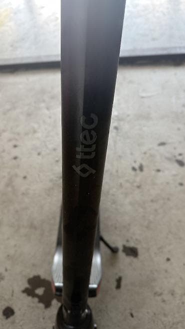 Elektrik nəqliyyatı: Ttec elektrik skuter - Güclü ön təkər hub-motoru və geniş şinlər — 3