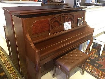 elektro gitara satilir: Akustik piano. Royal Musiqi Aletleri salonu sizlere genish — 1