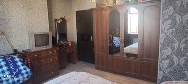 ist petrol tbilisi prospekti: Bakı, 5 otaqlı, Köhnə tikili, m. Əhmədli, 106 kv. m — 1