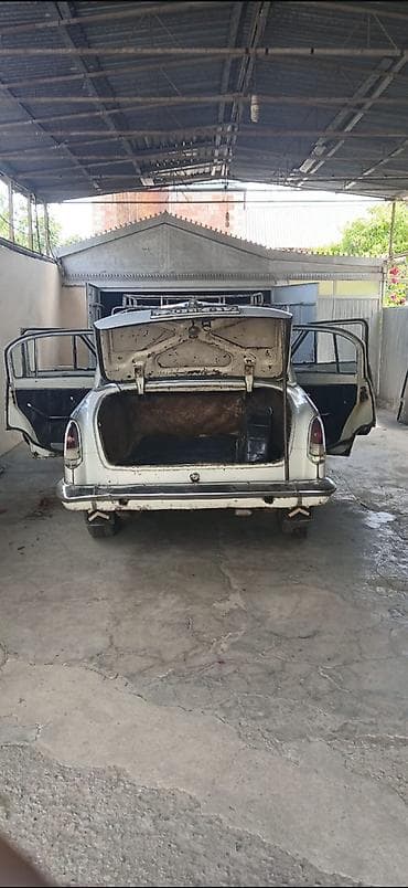 vito disk: QAZ 21 Volga: 2.4 l | 1961 il 80195 km Sedan — 5
