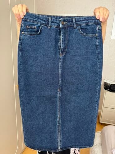 45manata alinib geyinilmiyib hec tezedir 25manata satilir Denim yubka