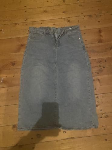 Denim ətək - Material: 100% denim (cəkan parça), orta qalınlıq -
