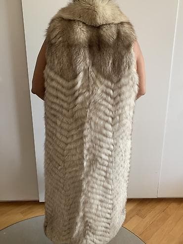 esger geyimi: Uzun xəz jilet - Model: Dizayner tərzində, maxi uzunluqda xəz jilet - — 2