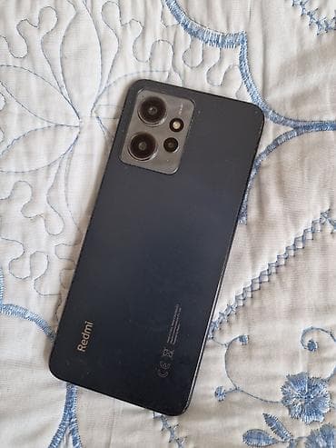 smart qolbaq: Smartfon – 3.5 mm qulaqcıq girişi və iki əlavə mikrofon dəliyi olan — 1