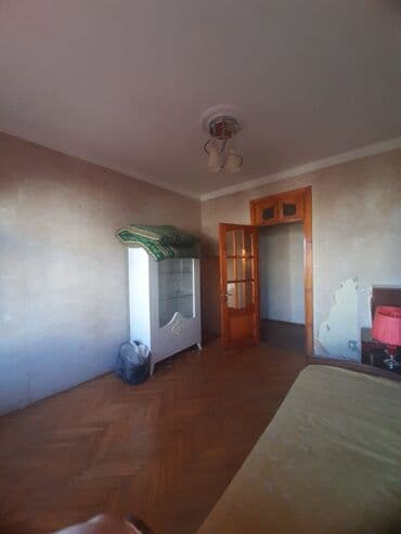 bakıxanov qəsəbəsi kiraye: Satılır: işıqlı, geniş zal otağı Bakıxanovda İcranın arxasında 7/9 — 5