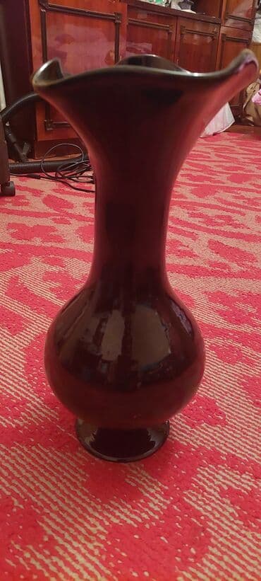 lalə gülü: Bagema Gul qabı. Hündürlüyü 36 sm. Yenidir. Heç işlənməyib. Qutudadır — 4