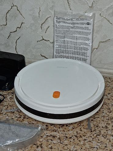 korpuslar: Xiaomi Robot Vacuum E5 – robot tozsoran Xüsusiyyətlər: - 2000 Pa — 5