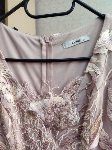 kirayə kişi kostyumları: Платье пыльно розовое бренд: KeïKeï размер 36 Длина от плеч до — 5