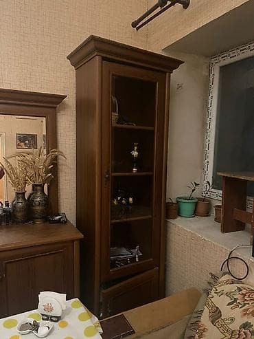 kicik şkaf: Klassik üslubda şüşə vitrin şkaf - Material: ağac konstruksiya, təbii — 1