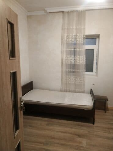 Ofis ləvazimatları: Metal giriş qapısı satılır - Material: möhkəm metal konstruksiya - — 10