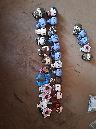 Stranger Things mövzusunda kolleksiya fiqurları dəsti - Pop üslubunda